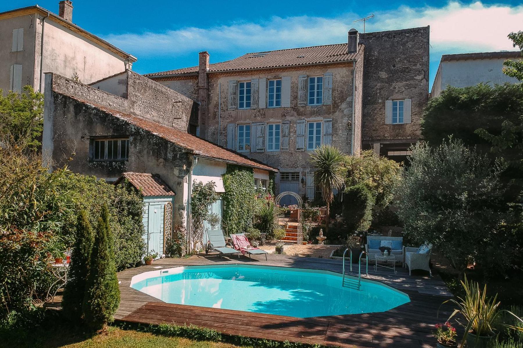 La Maison 64 Chambre D'Hotes Barbaste Luaran gambar